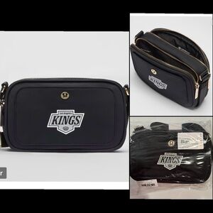 Fanatics LA Kings LuLuLemon dual zipper camera bag / NEW with tags / sealed bag